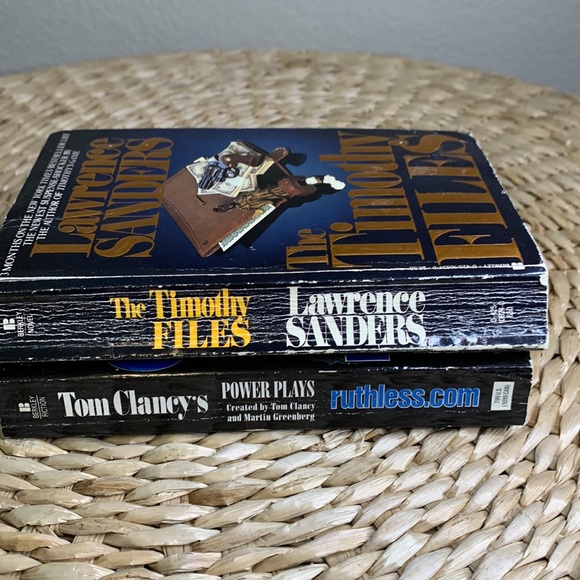 2 Book Bundle - Author(s): Tom Clancey & Lawrence Sanders - Picture 6 of 6
